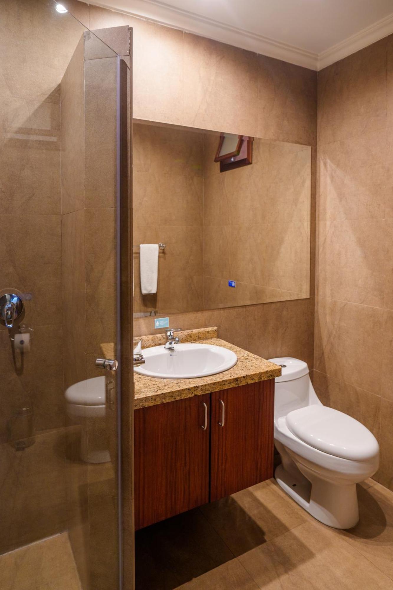 Hotel Santa Lucia House - Forum Cuenca
